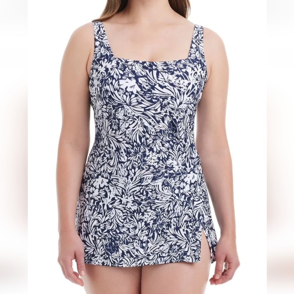 Beyond Control Women's Swim Dress Medium